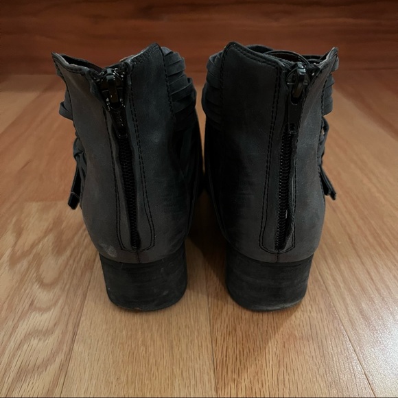 Jeffrey Campbell Black Isley Ankle Boot - Picture 4 of 9